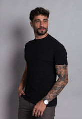 Camiseta Slim Canelada Gola Média Preta CW STORE